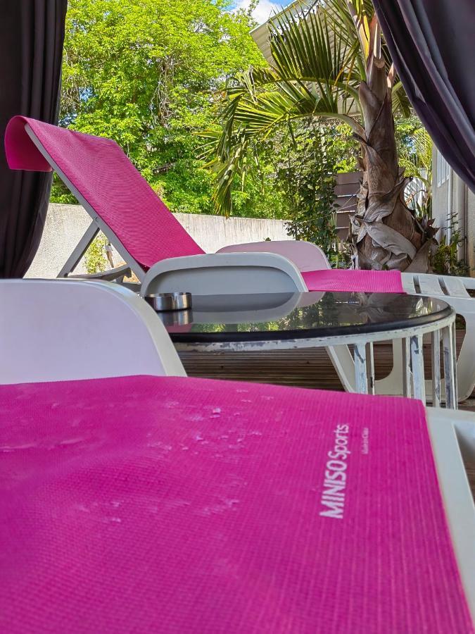 Piscines Privees Et Chauffees, Private Heated Pools Villa กรองด์เบย์ ภายนอก รูปภาพ