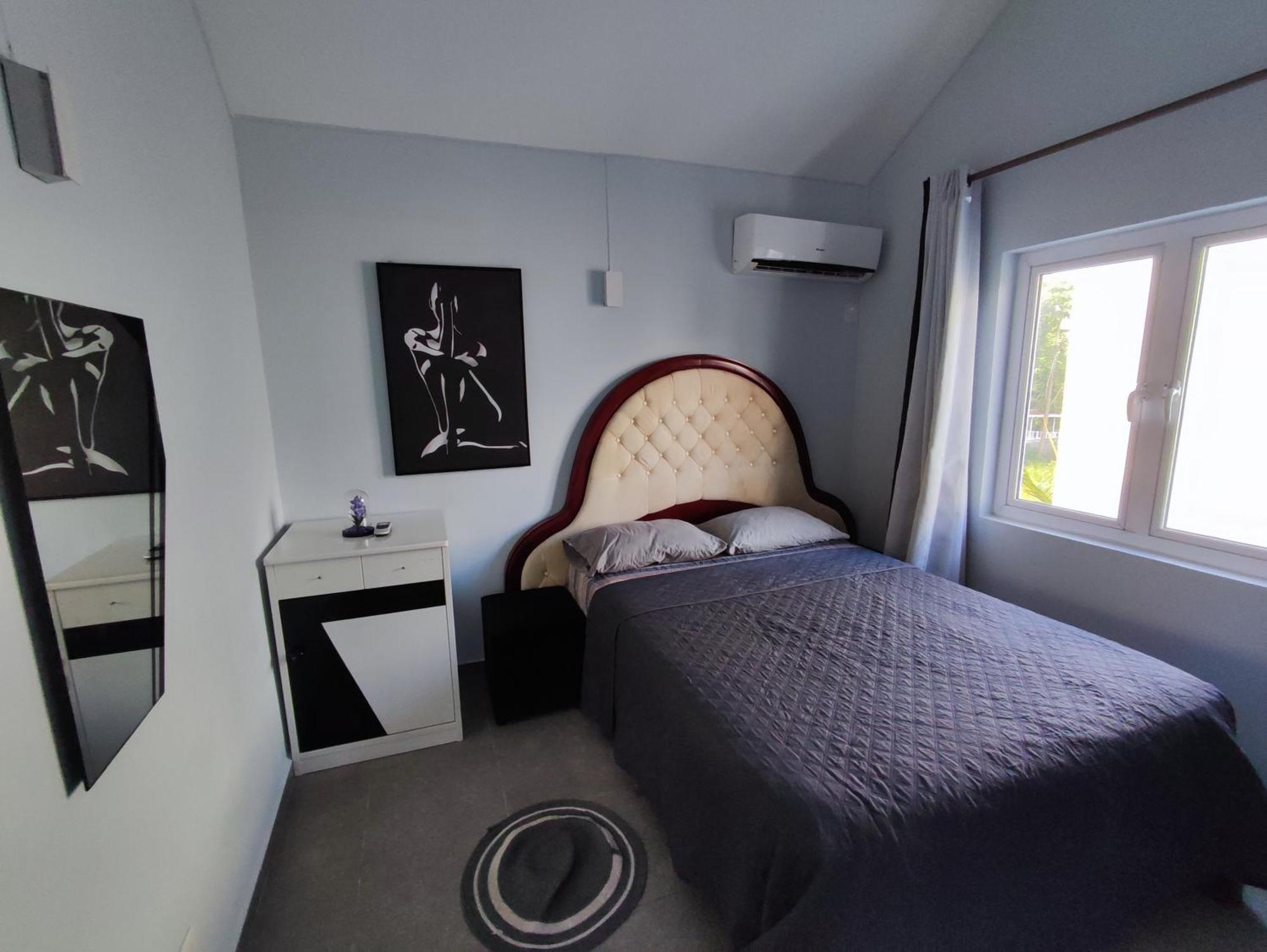 Piscines Privees Et Chauffees, Private Heated Pools Villa กรองด์เบย์ ภายนอก รูปภาพ